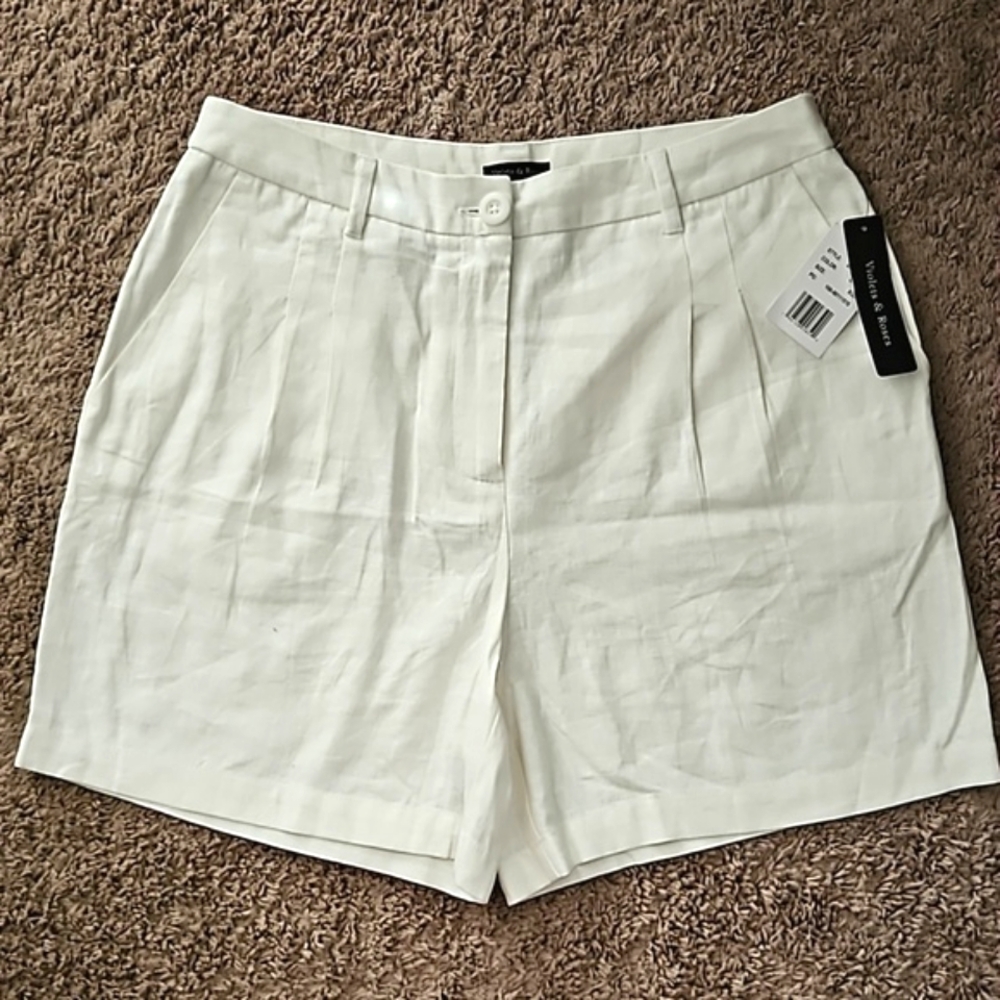 Violets & Roses Linen Blend Shorts